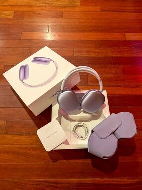 Apple AirPods Max USB-C Purple Headphones w/ Smart Case, Box & Cable